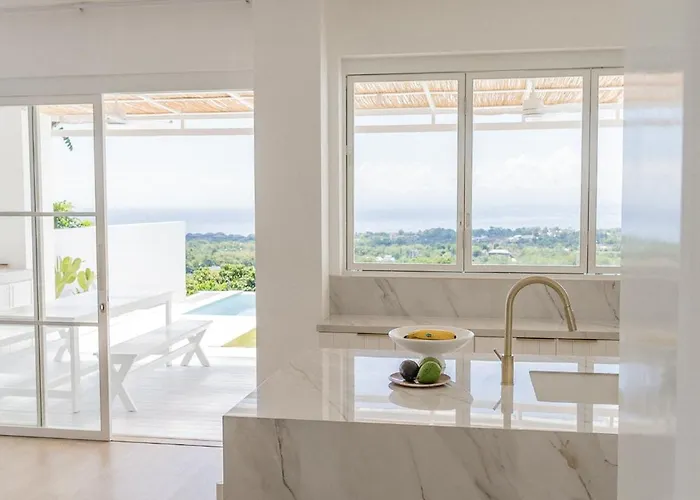 Villa Lola *